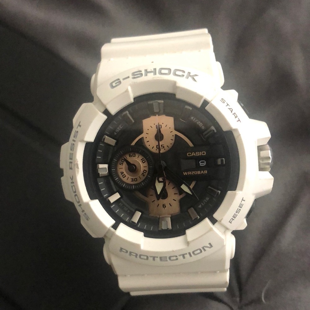 Used mens white G Shock watch